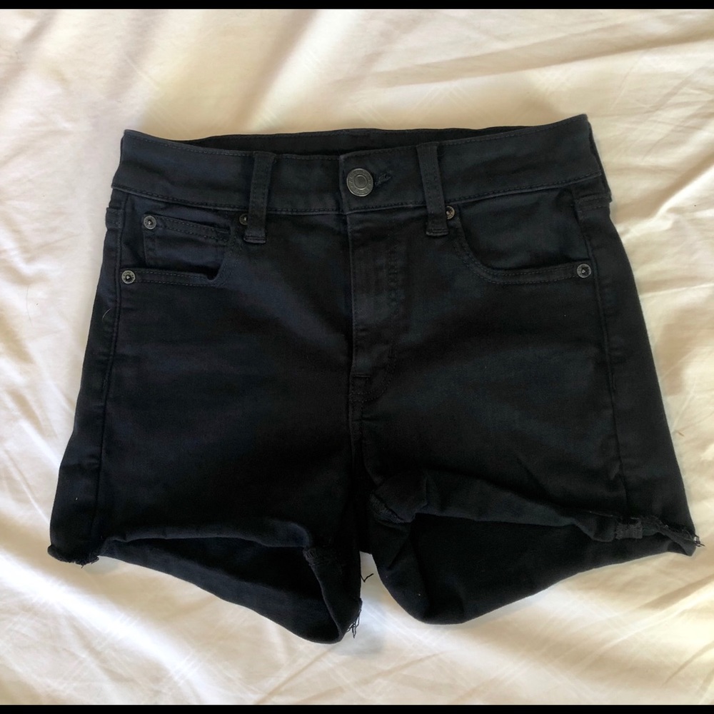 High-waisted stretchy black shorts